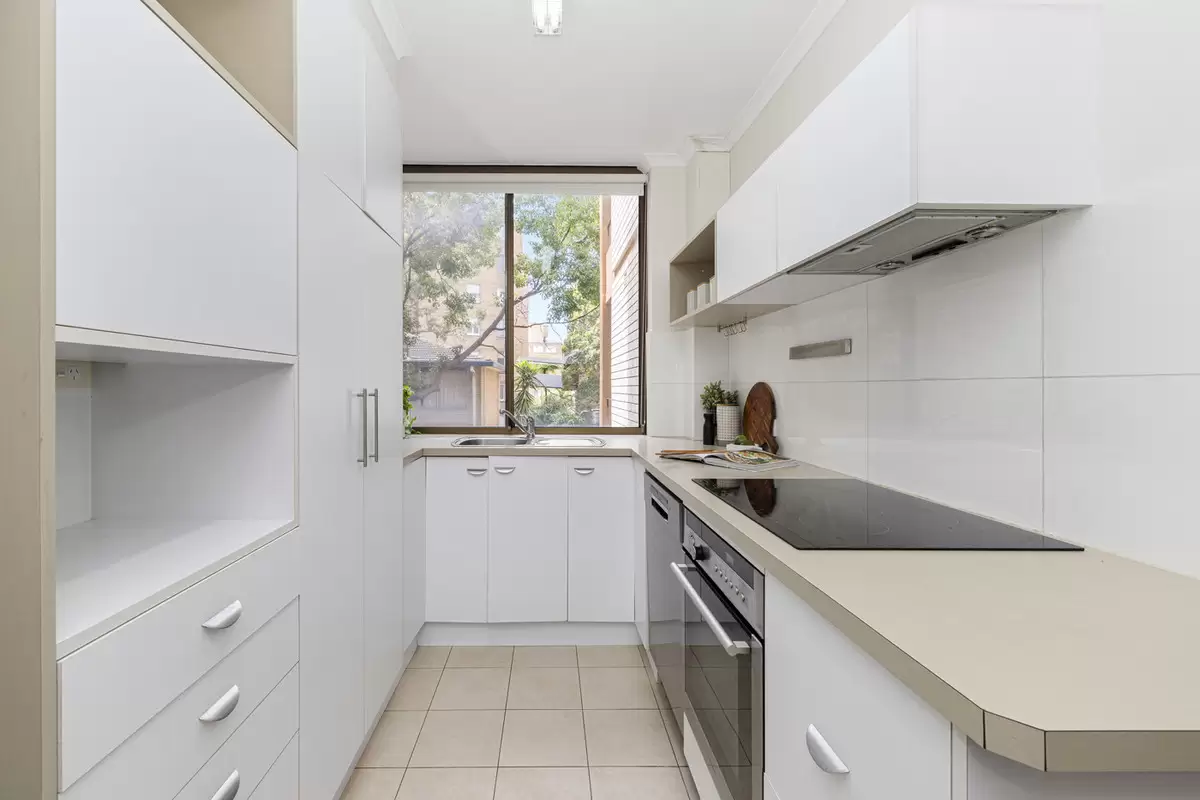 28/18 Wolseley Street, Drummoyne Sold by Rich & Oliva - image 5
