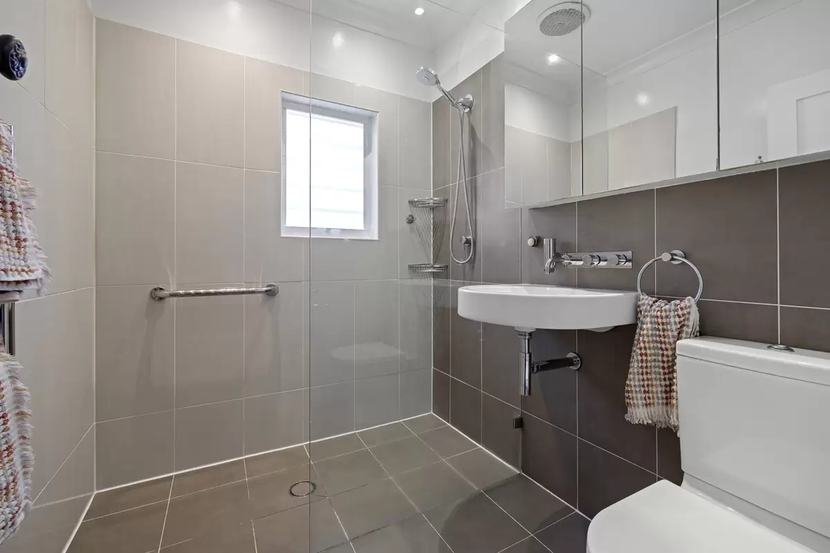 5 Austin Avenue, Croydon Sold by Rich & Oliva - image 4