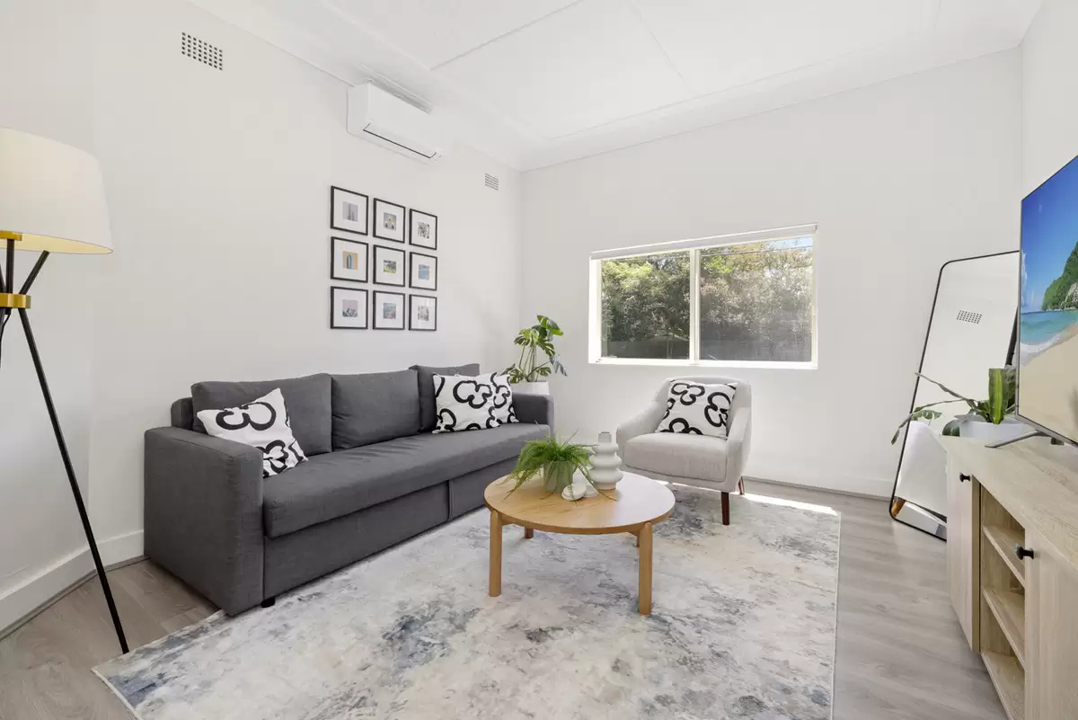 3 Whitfield Avenue, Ashbury Sold by Rich & Oliva - image 4