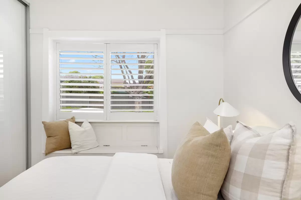 25 Crieff Street, Ashbury Sold by Rich & Oliva - image 4