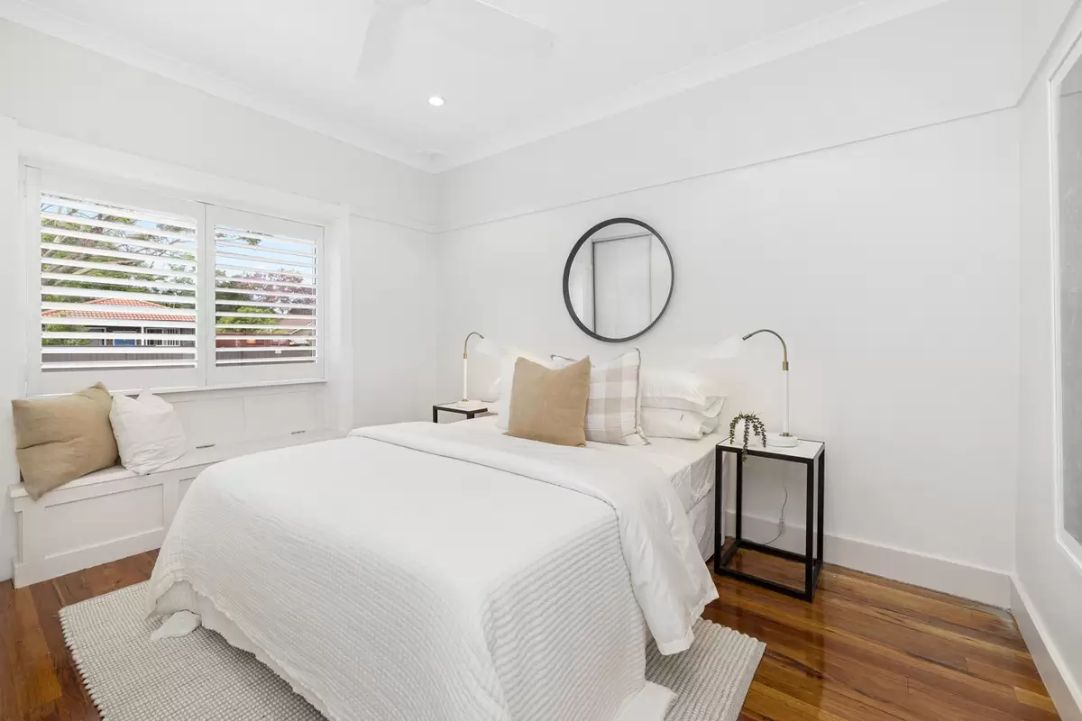 25 Crieff Street, Ashbury Sold by Rich & Oliva - image 3