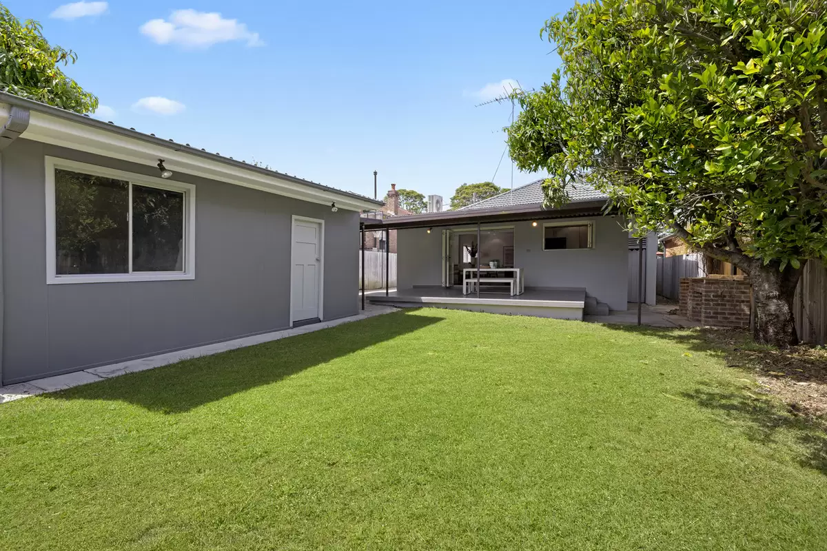 25 Crieff Street, Ashbury Sold by Rich & Oliva - image 17