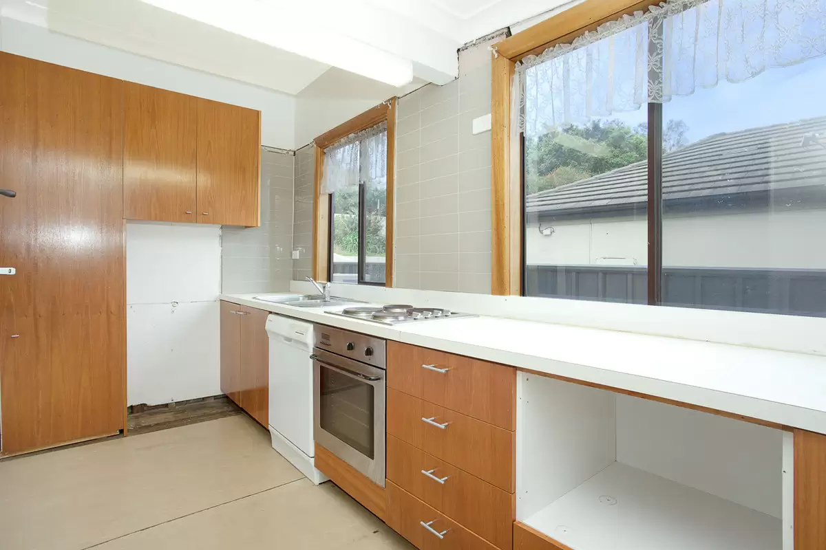 40 Walsh Avenue, Croydon Park Sold by Rich & Oliva - image 4