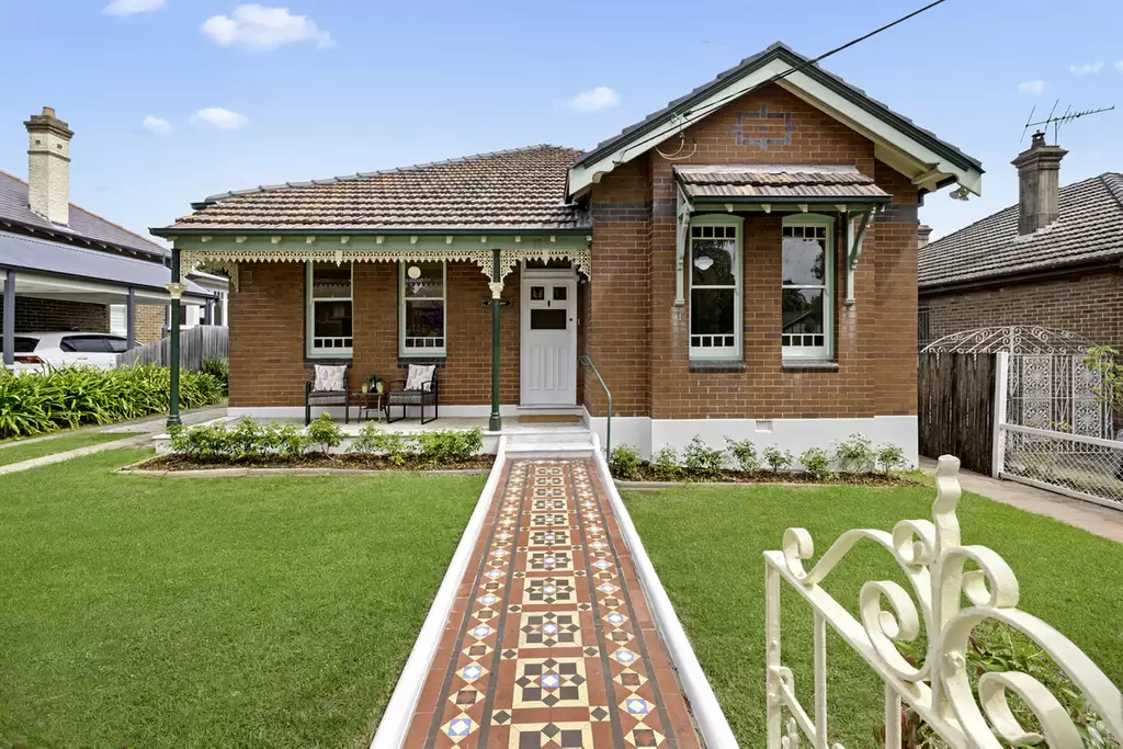 17 David Street, Croydon Sold by Rich & Oliva