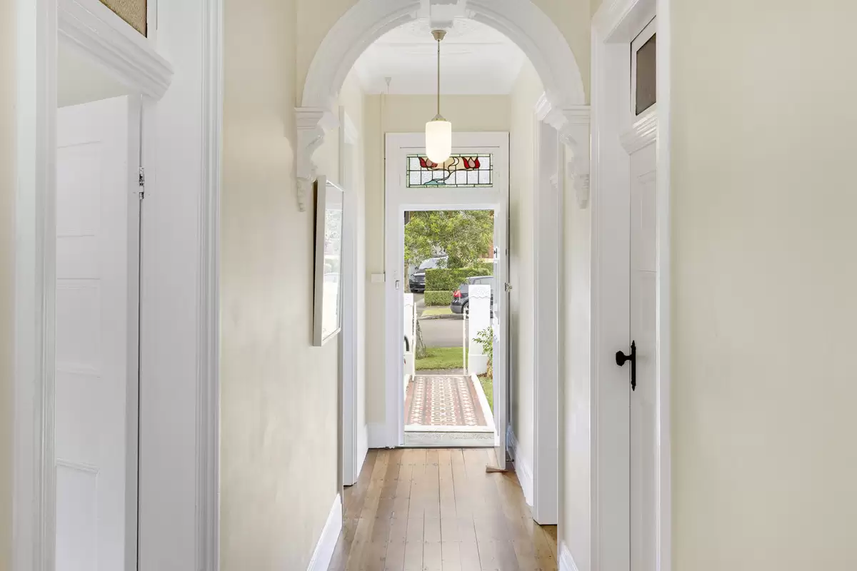17 David Street, Croydon Sold by Rich & Oliva - image 3