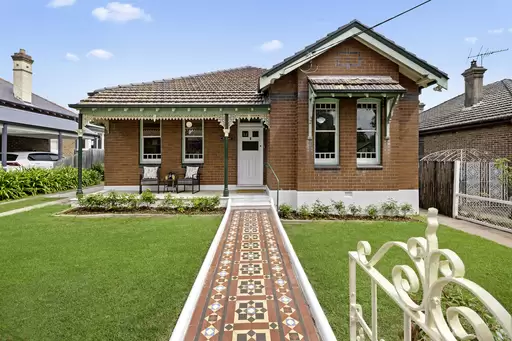 17 David Street, Croydon Sold by Rich & Oliva