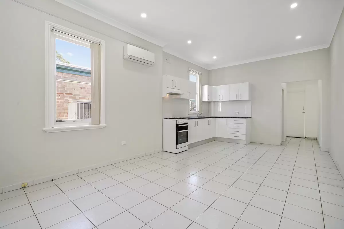 1/97 Frazer Street, Marrickville Leased by Rich & Oliva - image 4