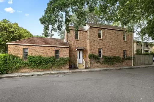4 Terrace Lane, Dulwich Hill Leased by Rich & Oliva