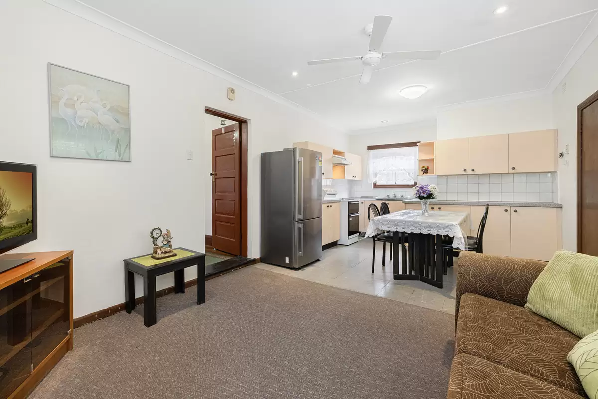 33 Third Avenue, Campsie Sold by Rich & Oliva - image 10