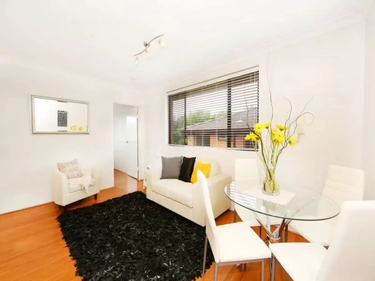 10/33 Livingstone Road, Petersham Leased by Rich & Oliva - image 2