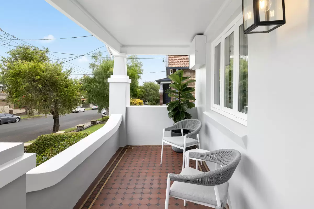 23 Melville Street, Ashbury Sold by Rich & Oliva - image 3