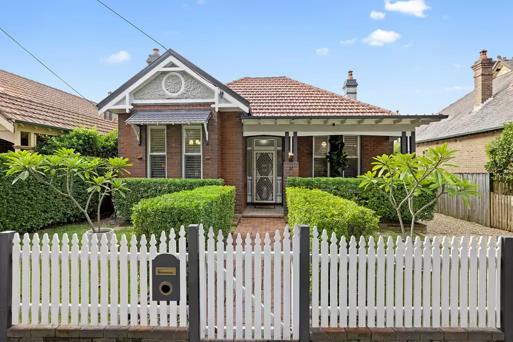 27 Arthur Street, Croydon Sold by Rich & Oliva