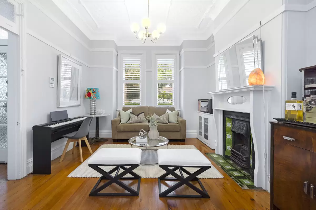 27 Arthur Street, Croydon Sold by Rich & Oliva - image 5