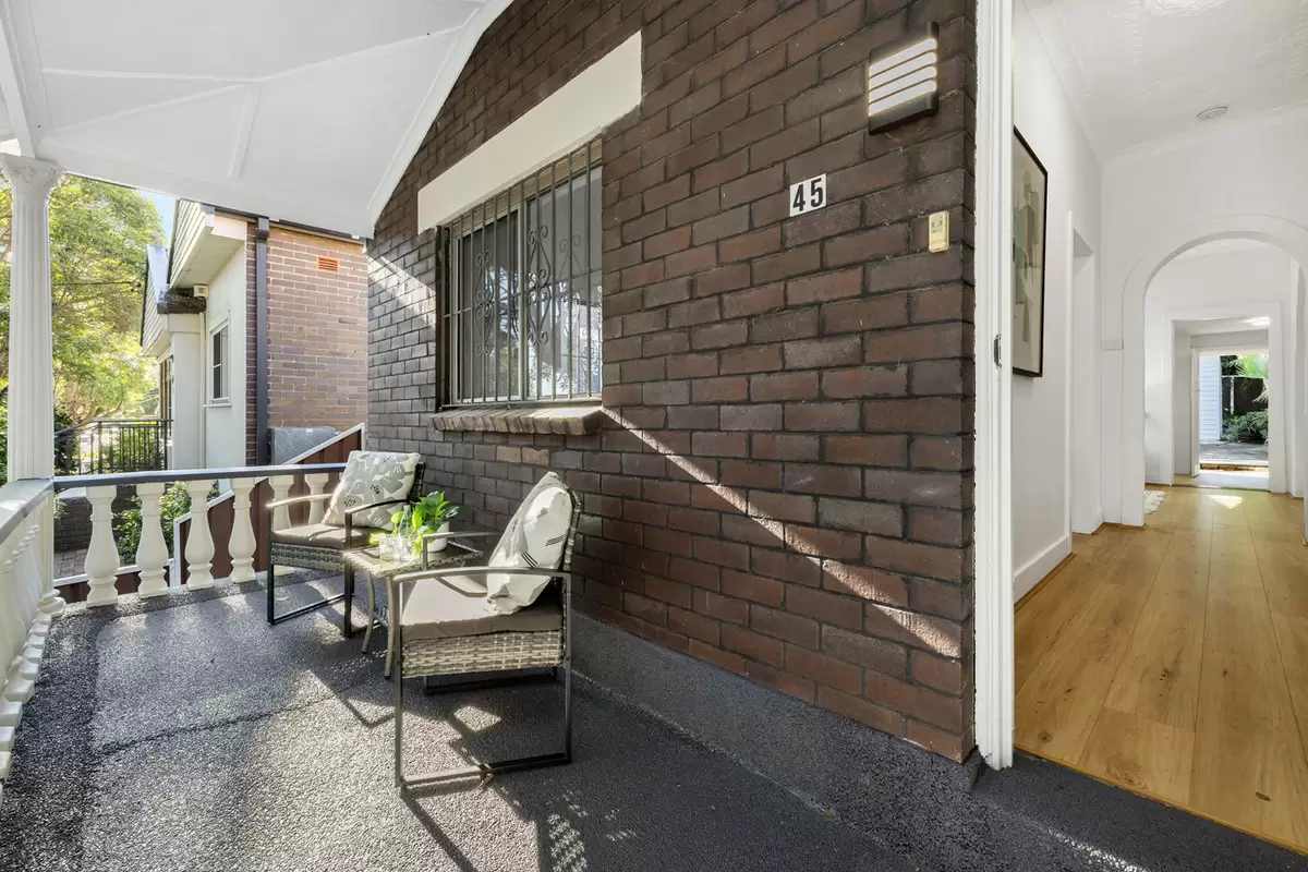 45 Roslyn Street, Ashbury Sold by Rich & Oliva - image 3