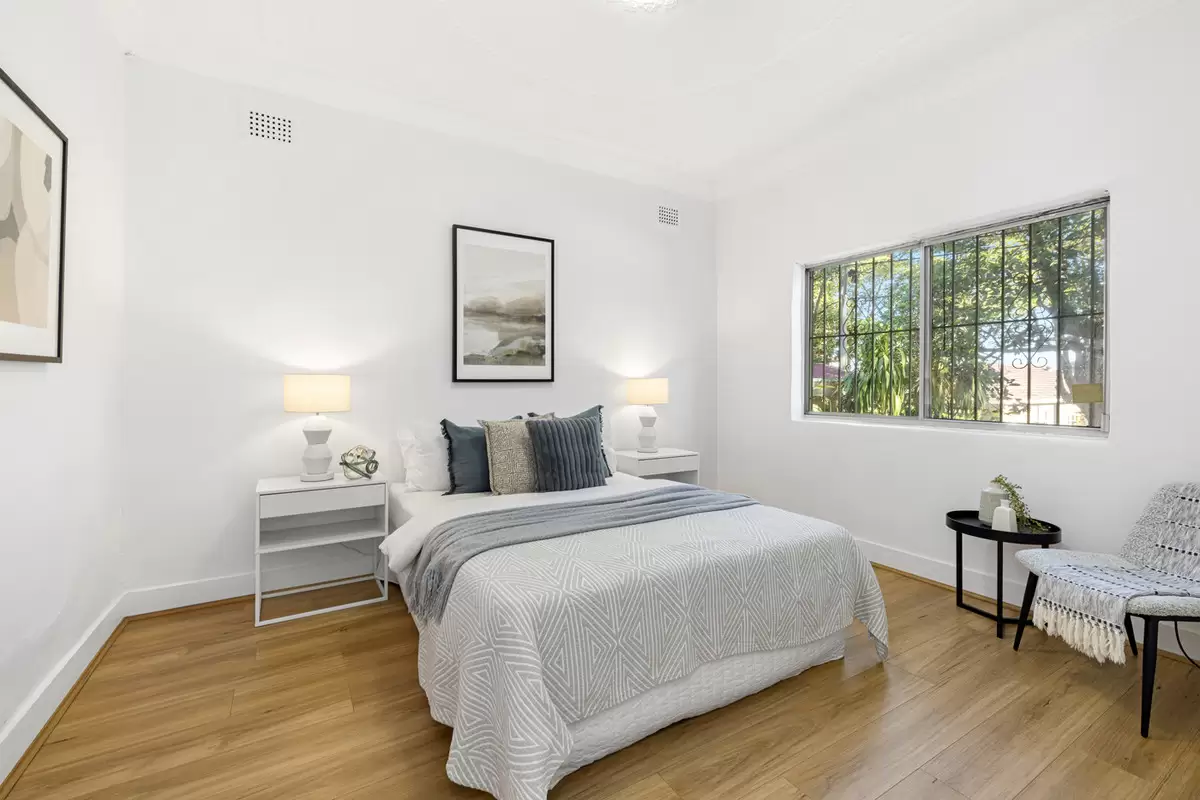 45 Roslyn Street, Ashbury Sold by Rich & Oliva - image 4
