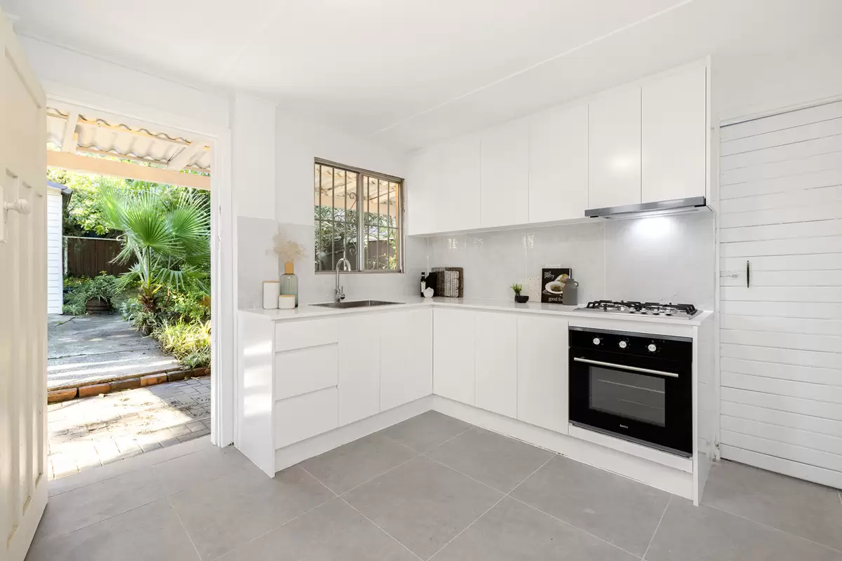 45 Roslyn Street, Ashbury Sold by Rich & Oliva - image 13