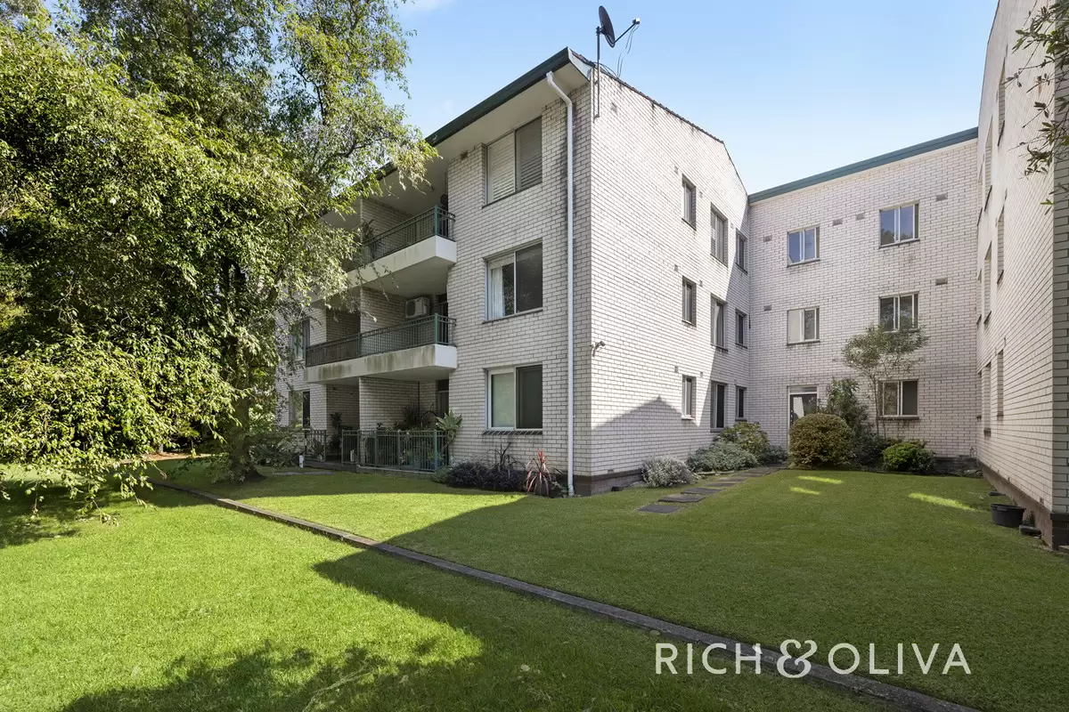 12/2 Evelyn Avenue, Concord Leased by Rich & Oliva - image 2