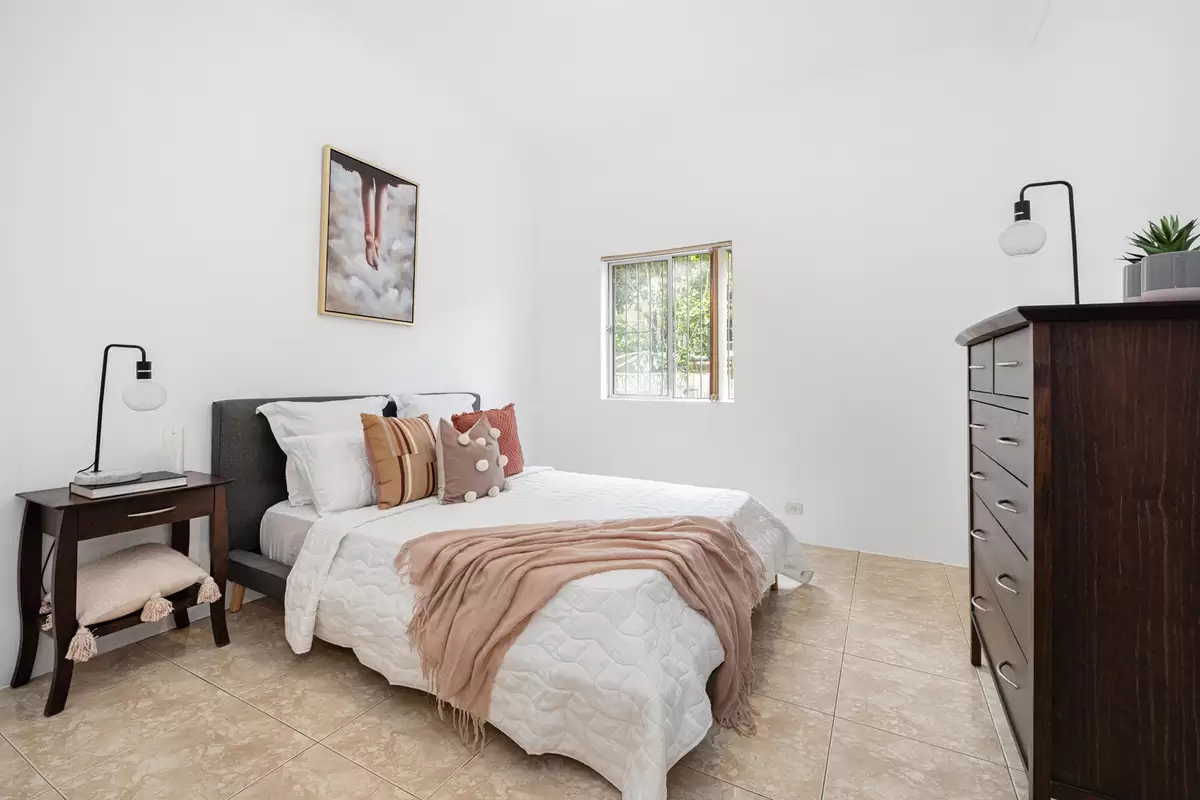 17 Trevenar Street, Ashbury Sold by Rich & Oliva - image 5