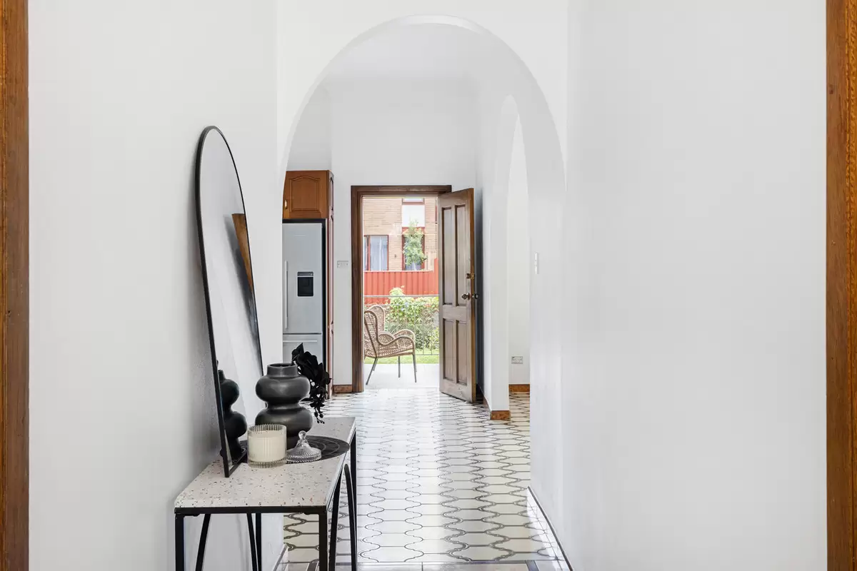 17 Trevenar Street, Ashbury Sold by Rich & Oliva - image 6