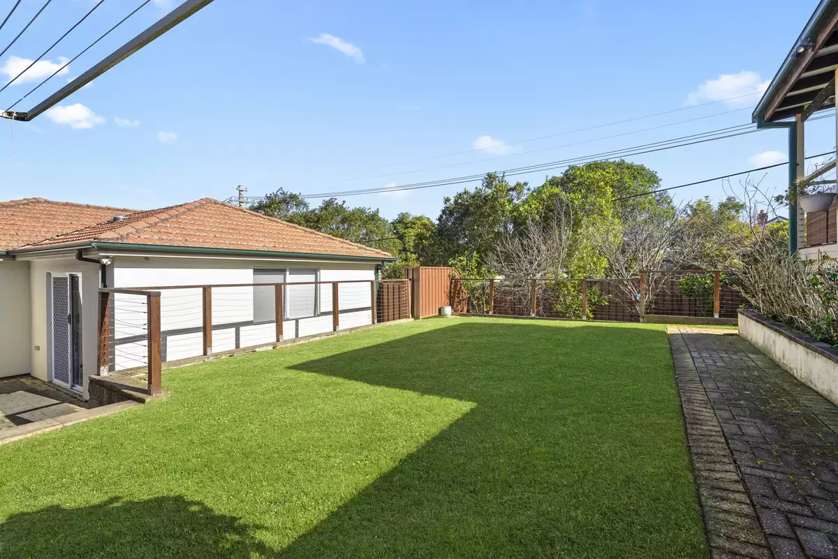 18 Lasswade Street,, Ashbury Leased by Rich & Oliva - image 7