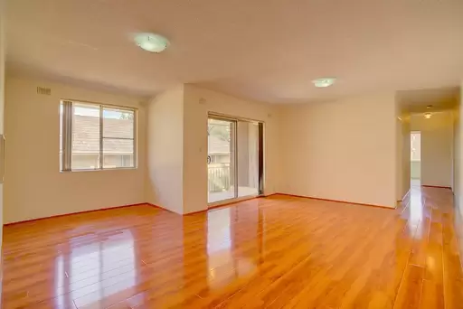 4/45 Third Avenue, Campsie Leased by Rich & Oliva