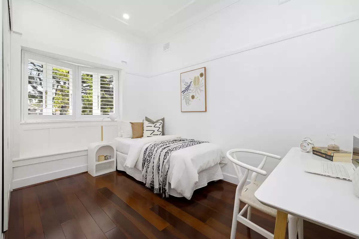 12 Cantor Street, Croydon Sold by Rich & Oliva - image 3
