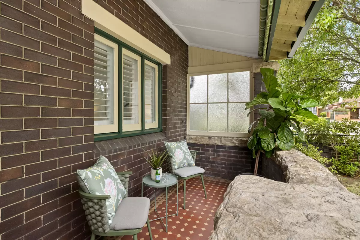 12 Cantor Street, Croydon Sold by Rich & Oliva - image 2