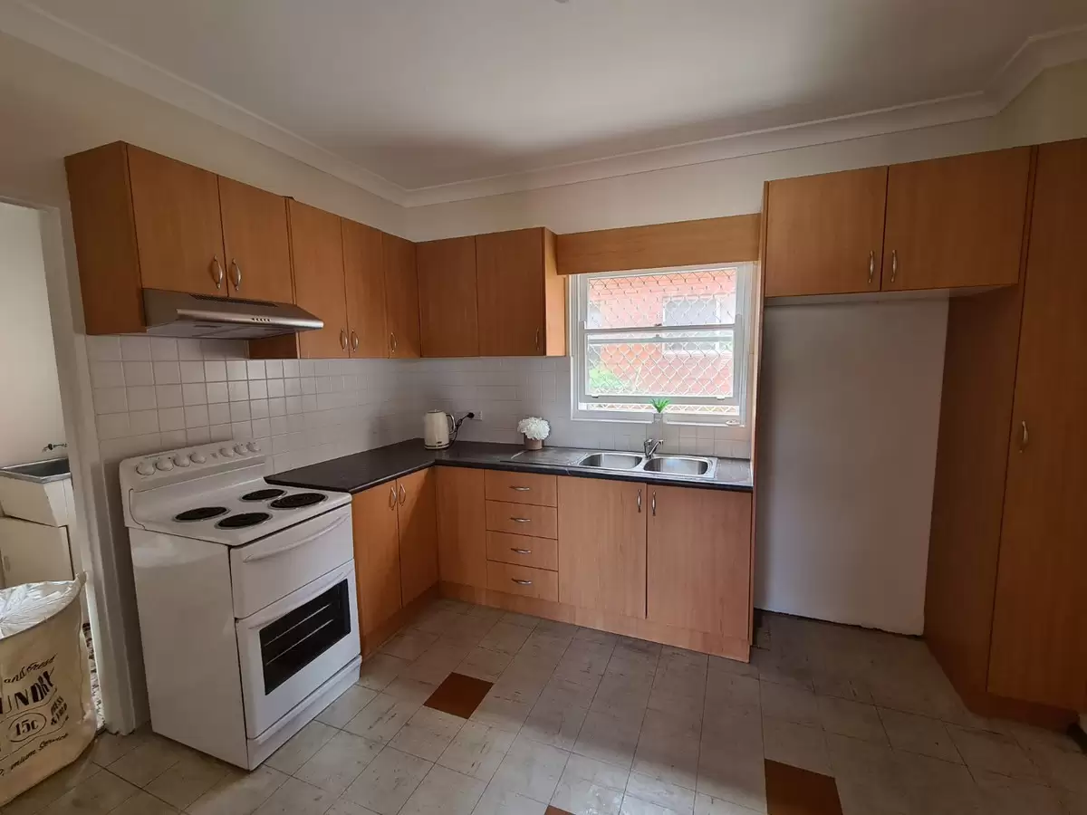 1/29 Hampton Street, Croydon Park Leased by Rich & Oliva - image 2