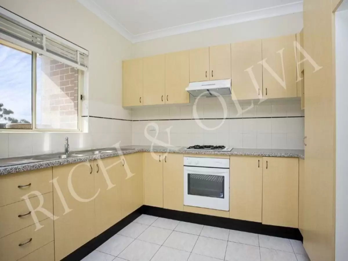 4/68 Leylands Parade, Belmore Leased by Rich & Oliva - image 2