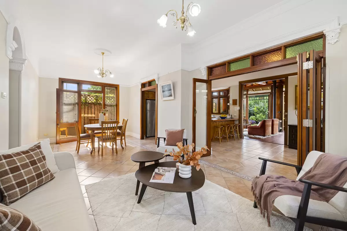 24 Lucas Road, Burwood Sold by Rich & Oliva - image 7