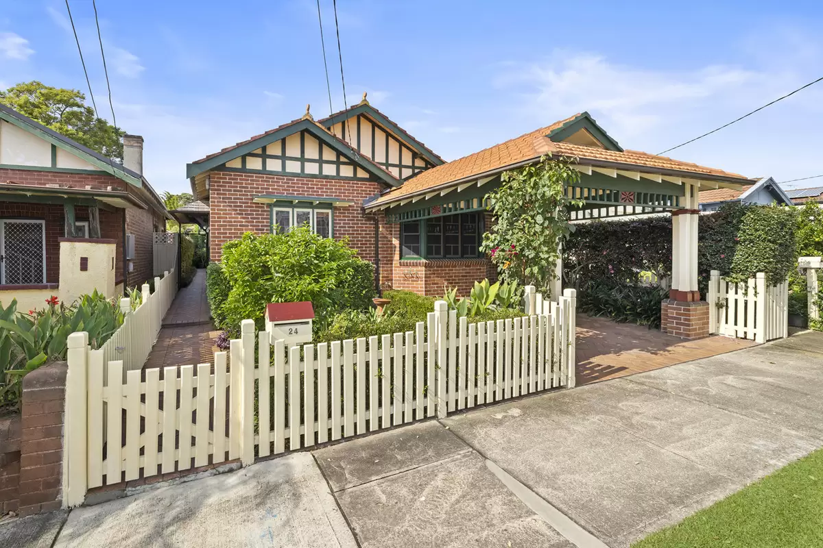 24 Lucas Road, Burwood Sold by Rich & Oliva - image 1