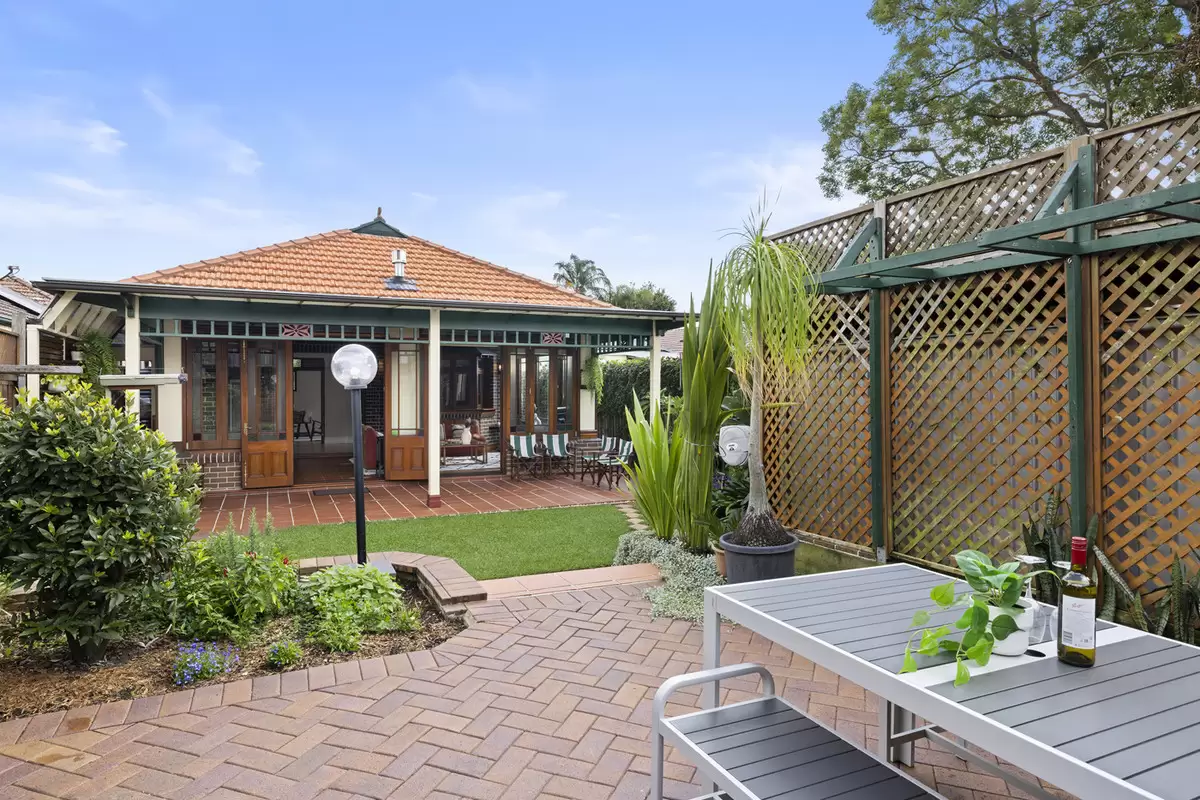 24 Lucas Road, Burwood Sold by Rich & Oliva - image 13