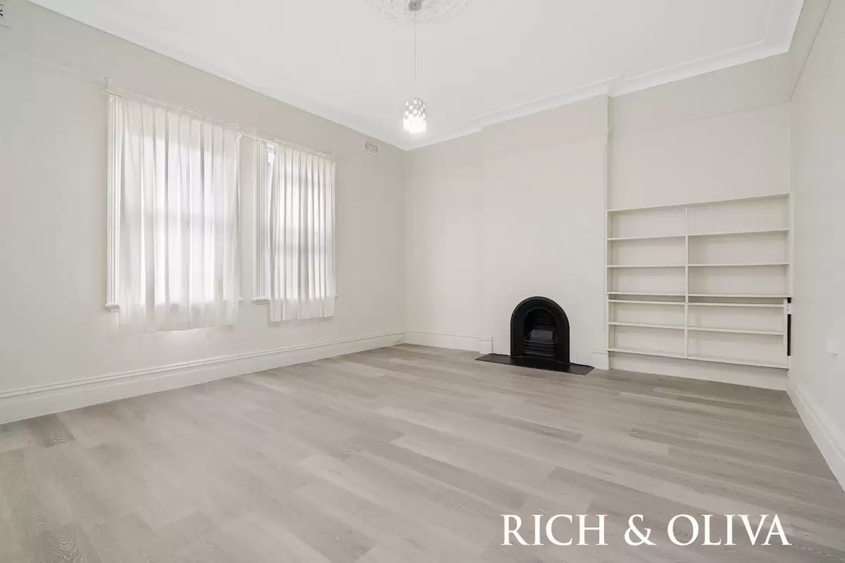 1/24 Lily Street, Burwood Leased by Rich & Oliva - image 2