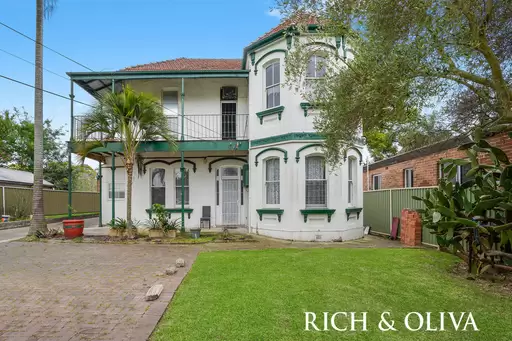1/24 Lily Street, Burwood Leased by Rich & Oliva
