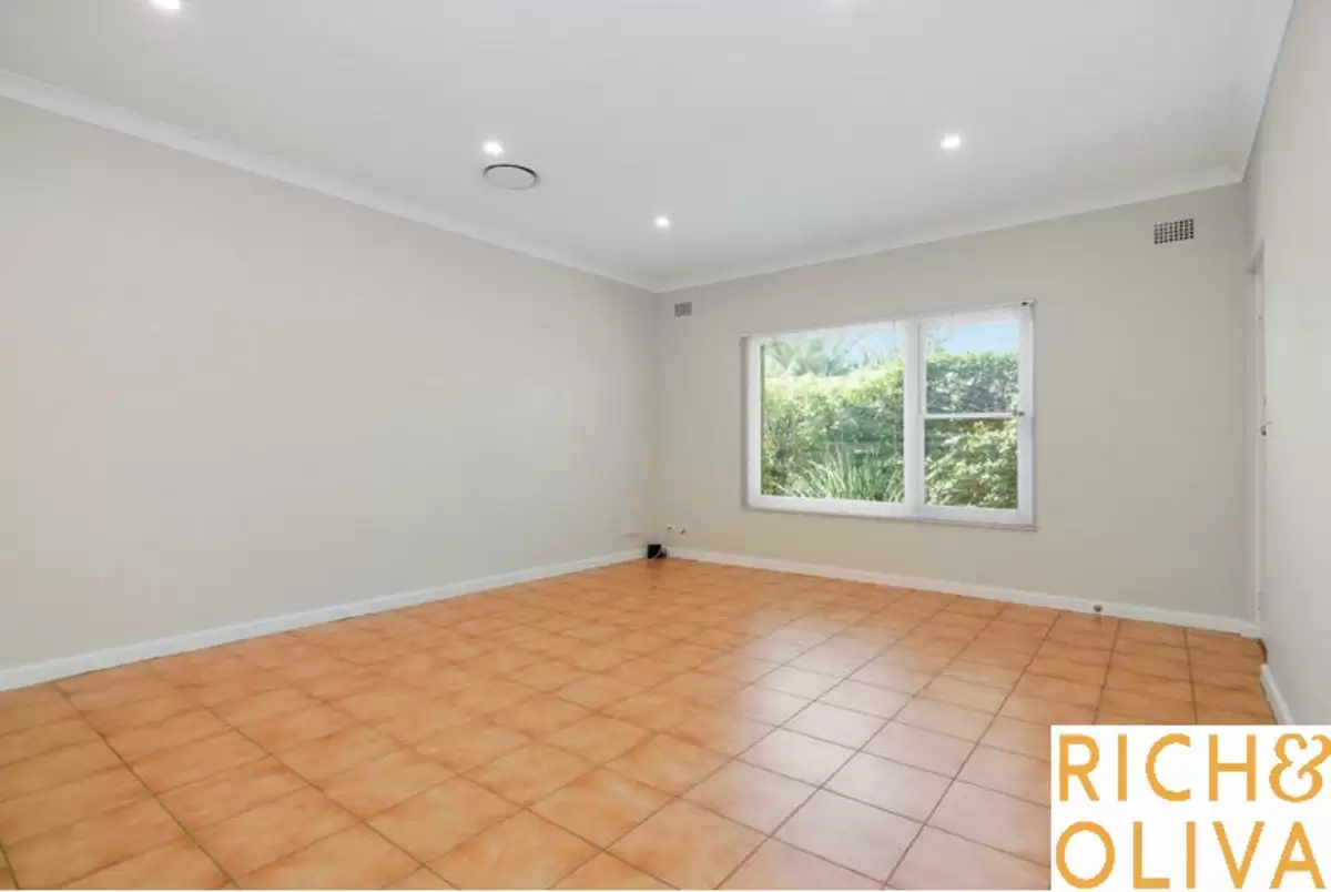 8/76 Bay Street, Croydon Leased by Rich & Oliva - image 3