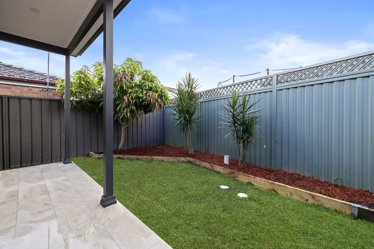 1/50 Endeavour Road, Georges Hall Leased by Rich & Oliva - image 6