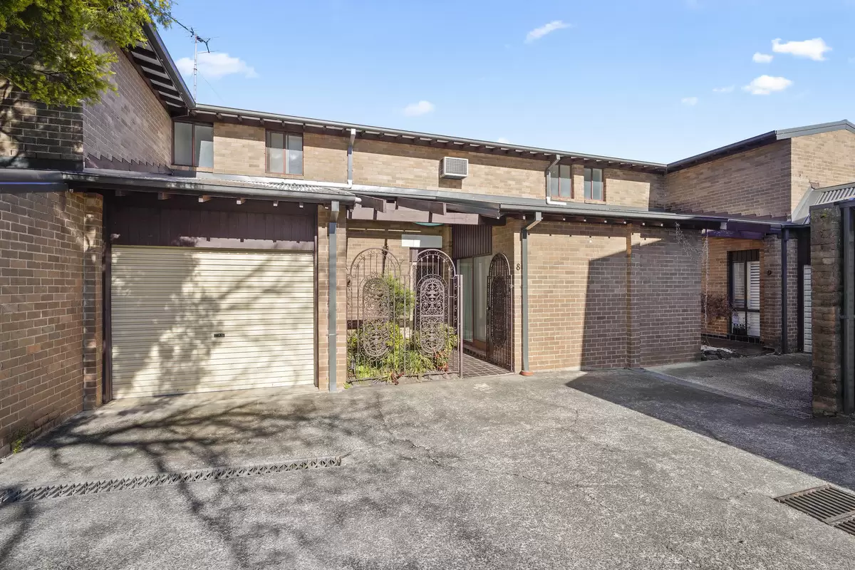 8/131 Burwood Road, Croydon Park Leased by Rich & Oliva - image 1