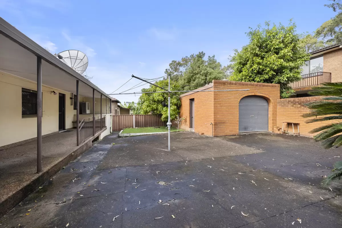2 Arrowfield Avenue, Burwood Sold by Rich & Oliva - image 10