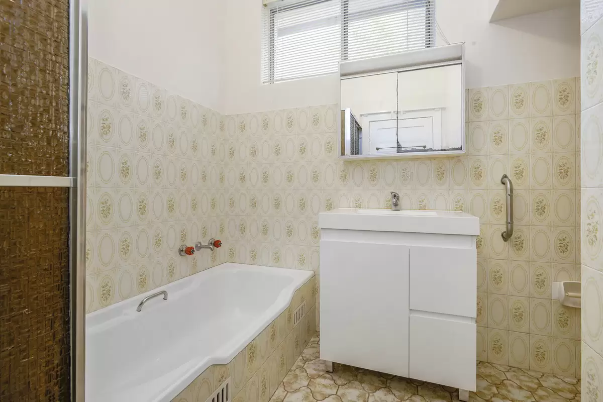 1 Checkley Street, Abbotsford Sold by Rich & Oliva - image 5