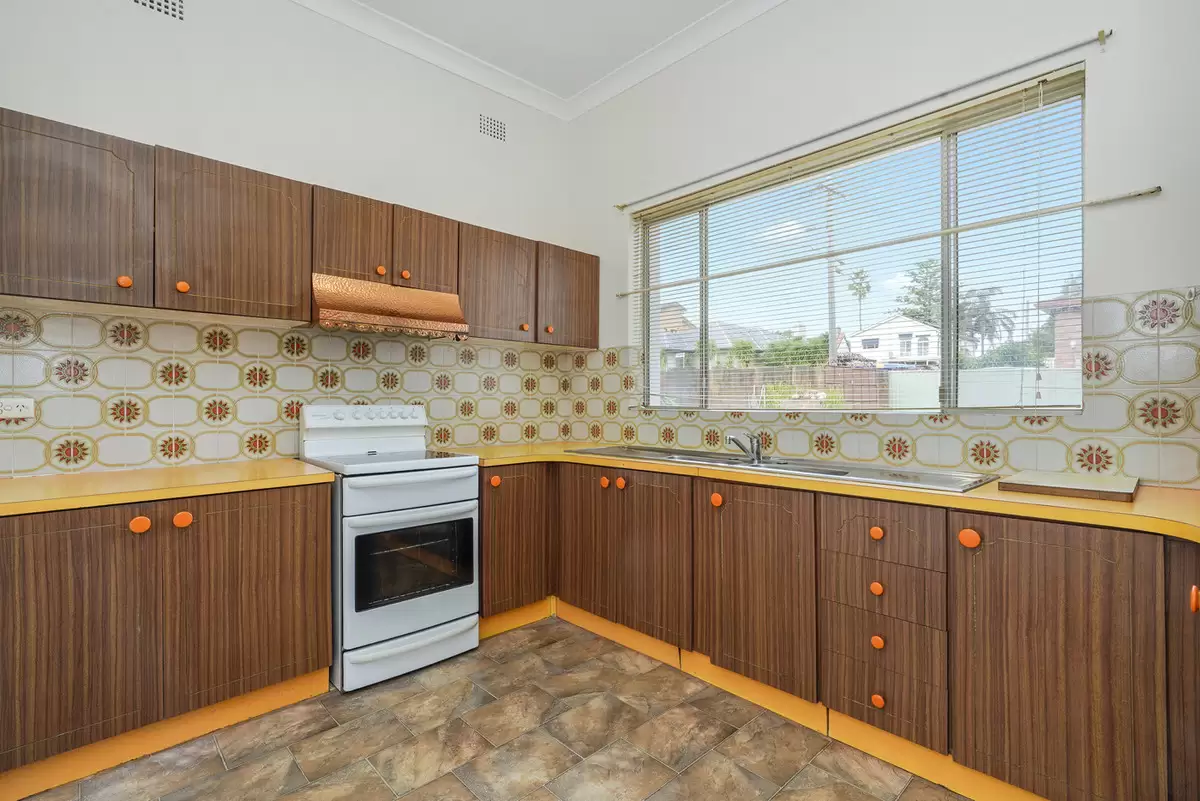 1 Checkley Street, Abbotsford Sold by Rich & Oliva - image 4