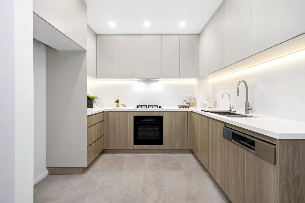 16 Webb Street, Croydon Sold by Rich & Oliva - image 4