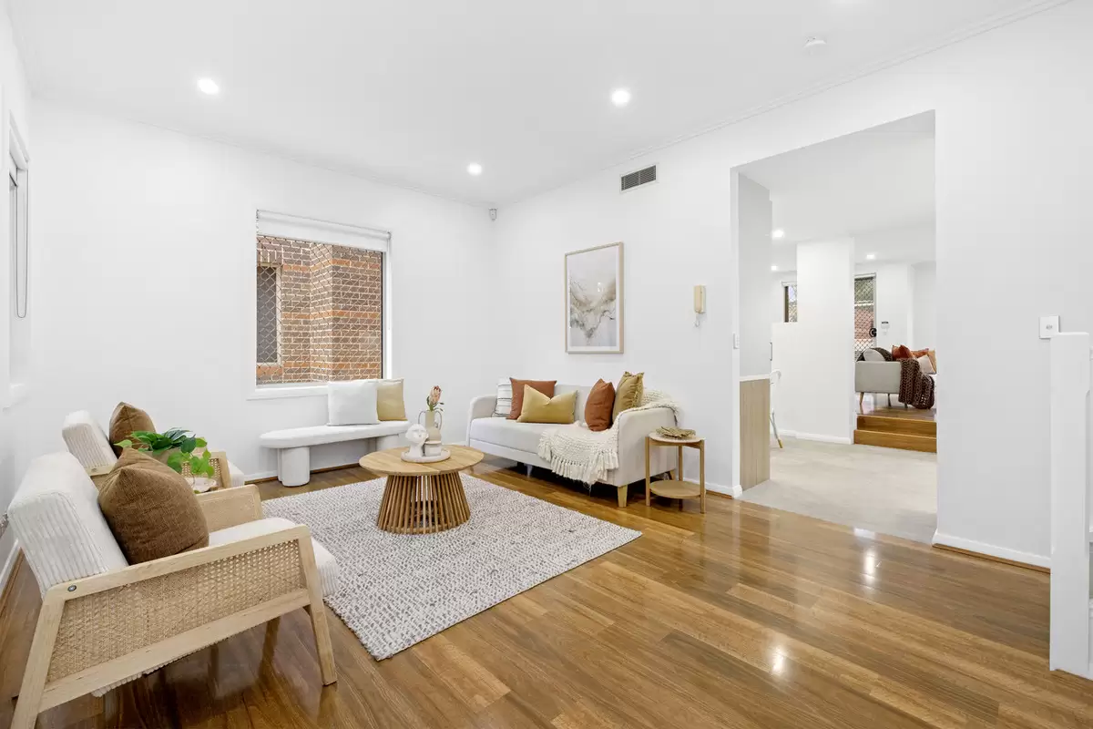 16 Webb Street, Croydon Sold by Rich & Oliva - image 2
