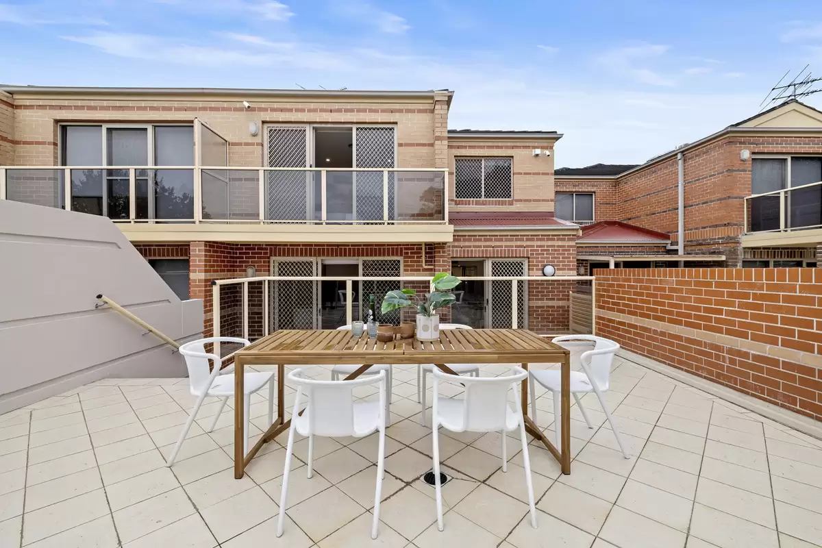 16 Webb Street, Croydon Sold by Rich & Oliva - image 17