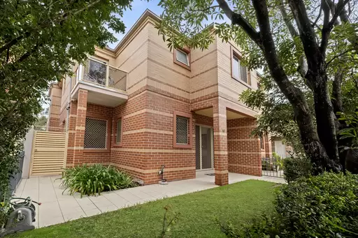 16 Webb Street, Croydon Sold by Rich & Oliva