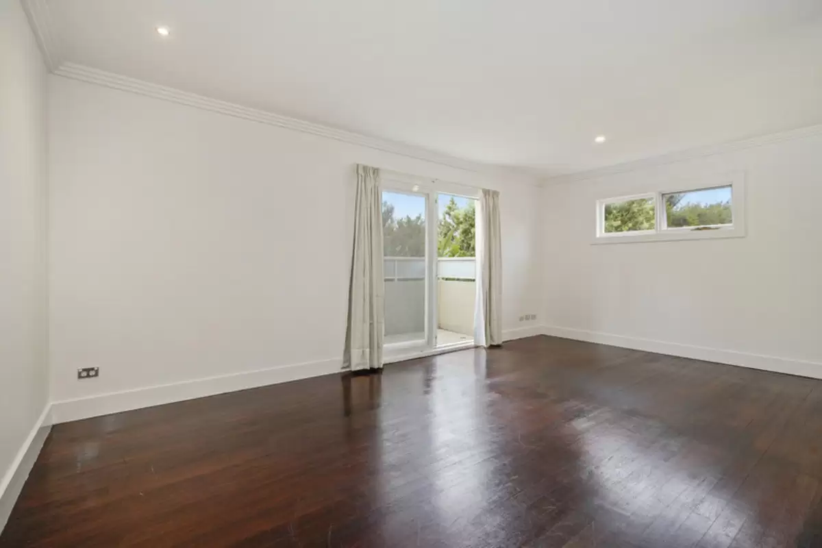 10/162 New Canterbury Road, Petersham Leased by Rich & Oliva - image 4