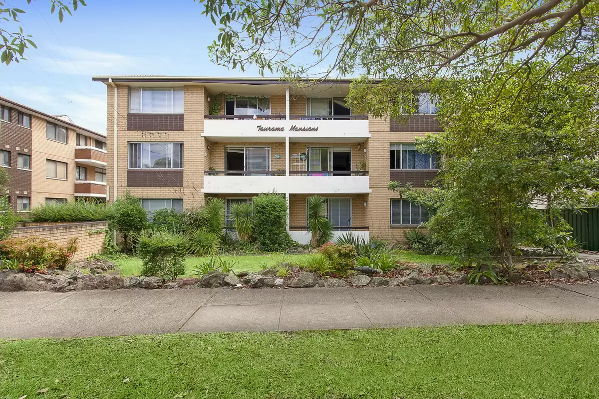9/17 Tintern Road, Ashfield Leased by Rich & Oliva - image 3
