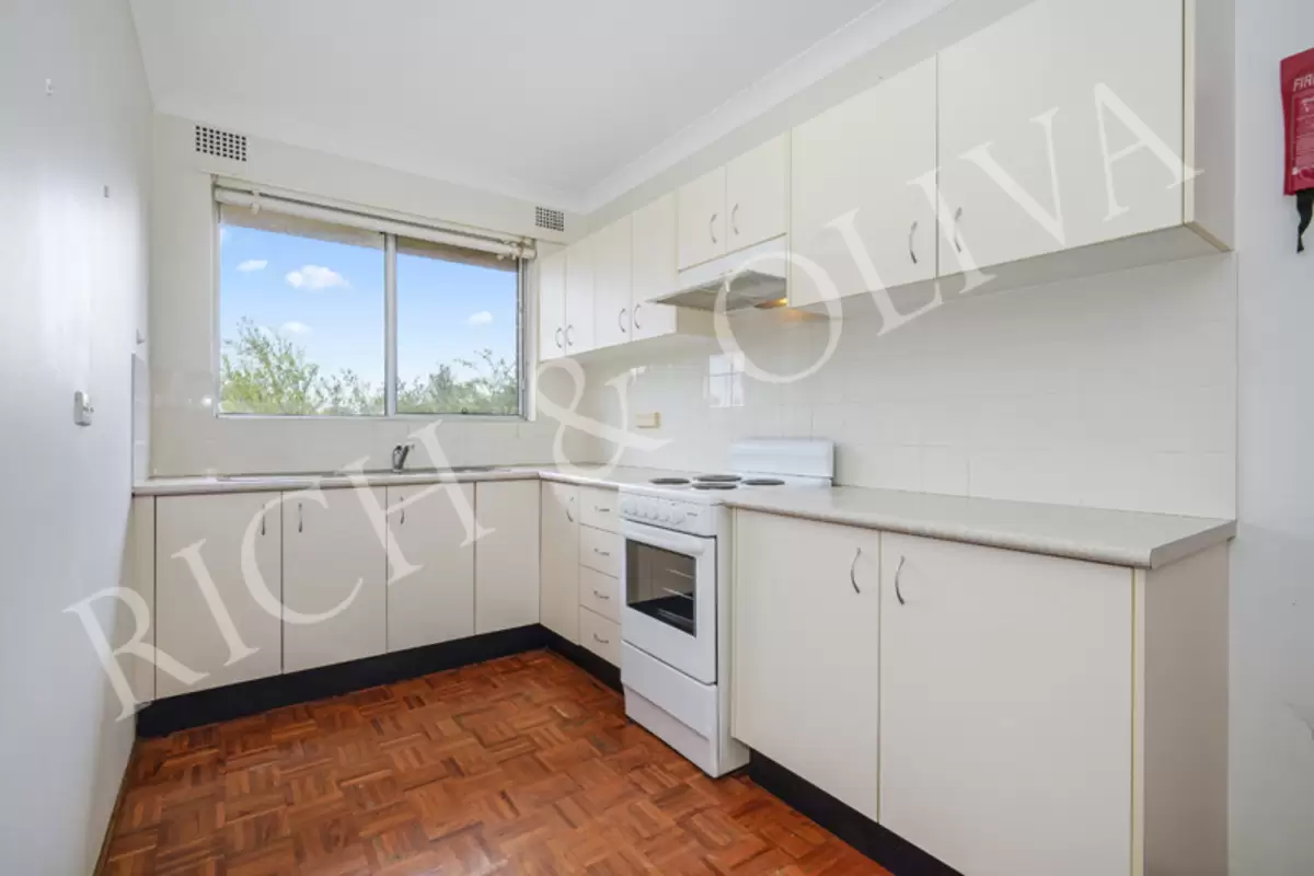 7/36 Pembroke Street, Ashfield Leased by Rich & Oliva - image 3