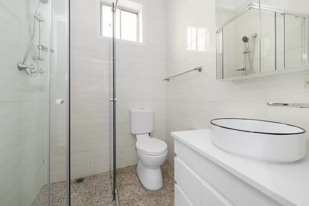 12 King Street, Ashbury Sold by Rich & Oliva - image 4