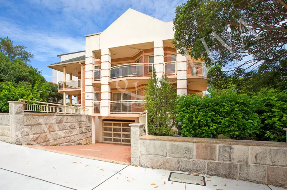 7/37 Angelo Street, Burwood Leased by Rich & Oliva - image 1