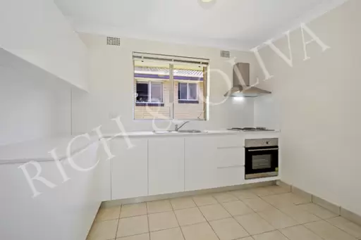 2/17 Tintern Road, Ashfield Leased by Rich & Oliva